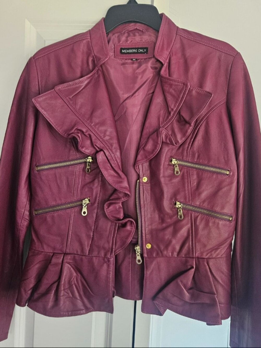 Like new Members Only Peplum, Genuine Leather Jacket, Size M